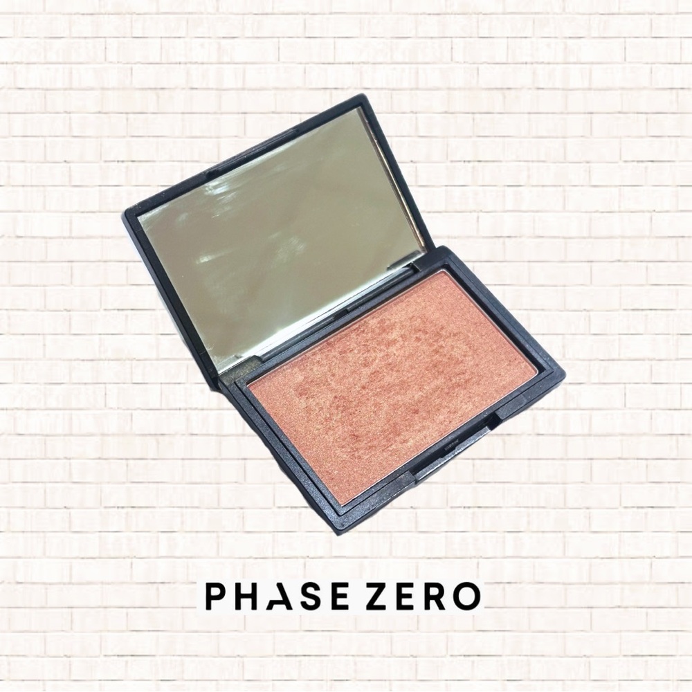 Phase Zero Makeup Velvet Glow Shimmer Blush Compact Making Moves Coral EUC OBO